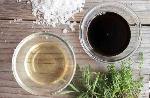 rice wine vinegar has numerous applications. It is commonly used in Asian cuisines, such as sushi rolls and stir-fries.