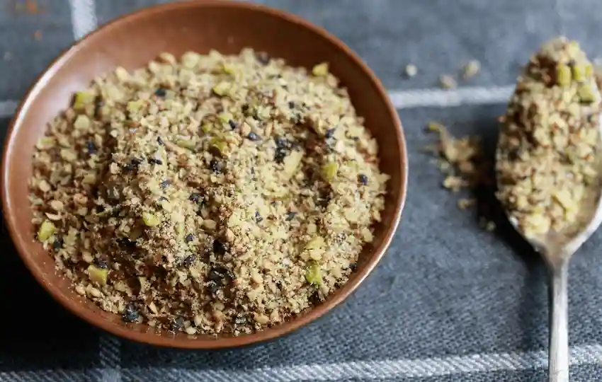 dukkah spice is a middle eastern spice blend