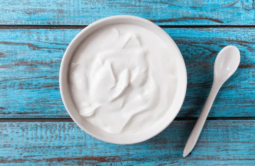 greek yogurt is a delicious and healthy alternatives to curd