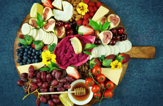 fruit board is the good substitutes of cheese board