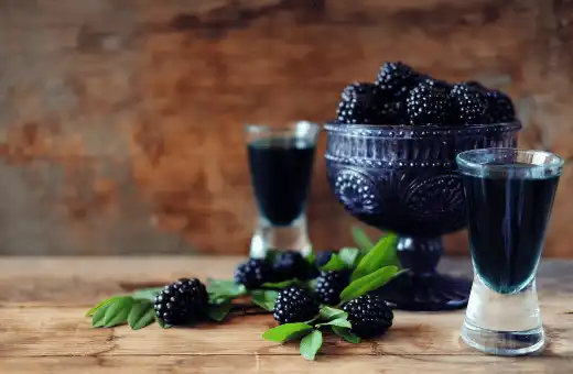Blackberry liqueur is ideal substitutes for elderberry liqueur
